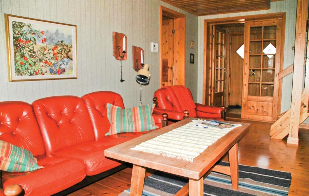 Cozy Home In Uddevalla With Wifi Häljebol Exteriér fotografie