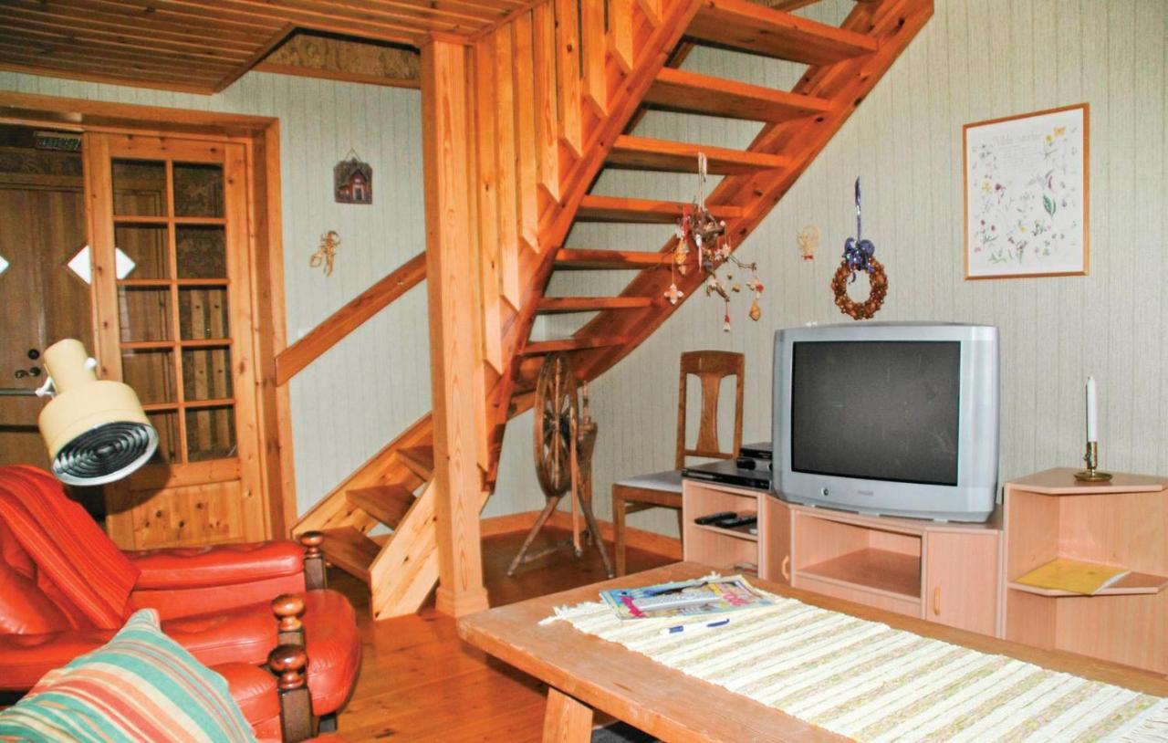 Cozy Home In Uddevalla With Wifi Häljebol Exteriér fotografie